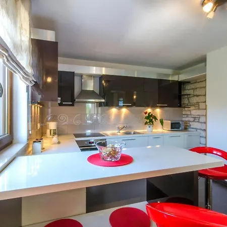 בית נופש House Tia